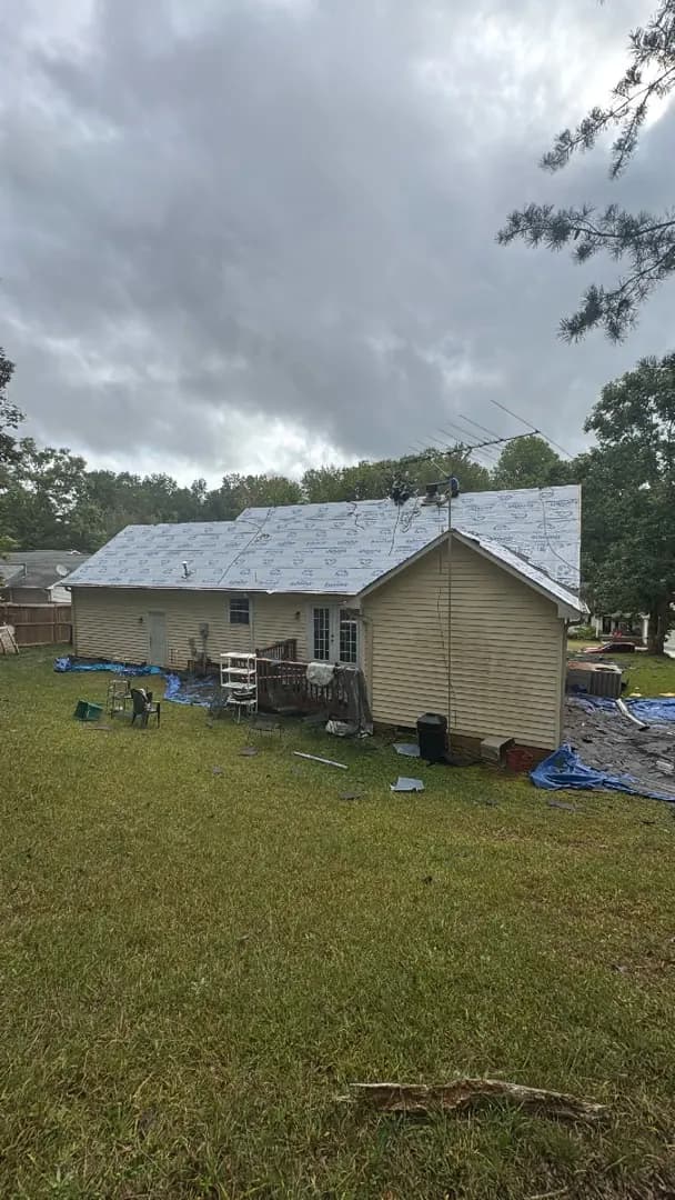 Asphalt shingle roof on an Upstate South Carolina home